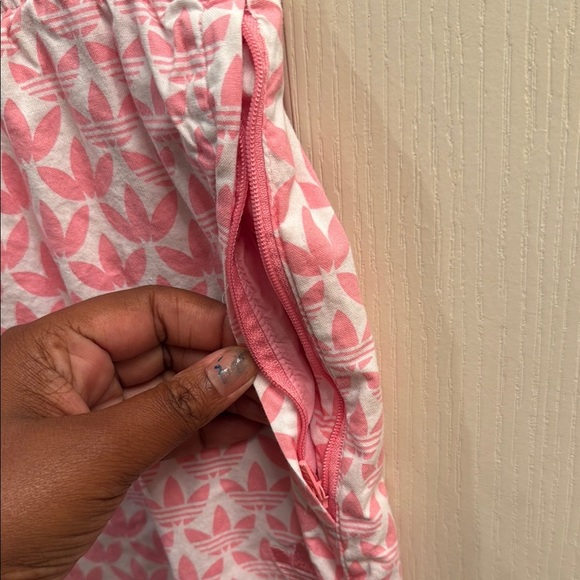 Adidas Men’s allover Monogram print drawstring shorts. Size Medium - Picture 4 of 6